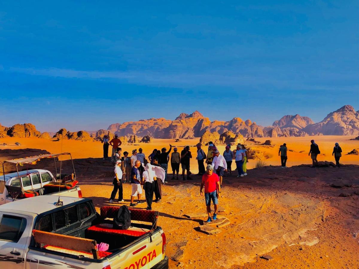 Flowers Rum Camp Wadi Rum Bagian luar foto
