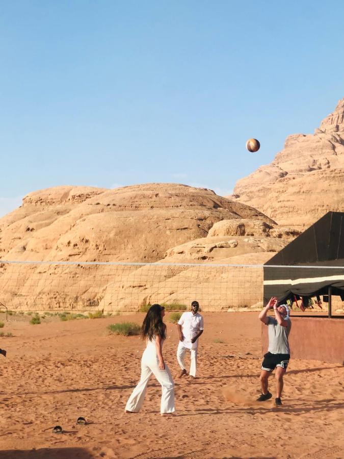 Flowers Rum Camp Wadi Rum Bagian luar foto